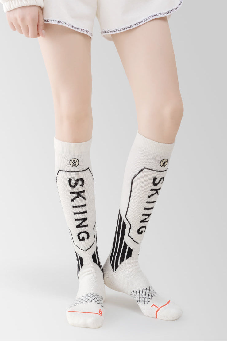 Women’s Knee-High Ski Socks for Winter Sports & Outdoor Training